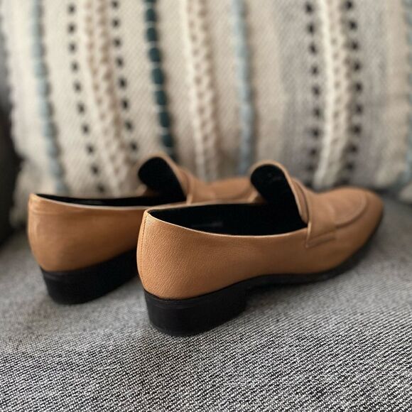 Textured leather heeled loafer 40 TAN - Picture 10 of 14